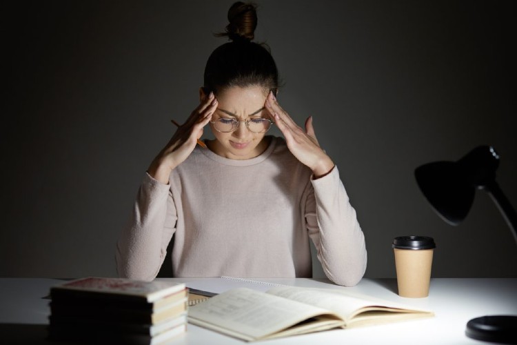 Why Can’t I Concentrate When I Read Anymore?